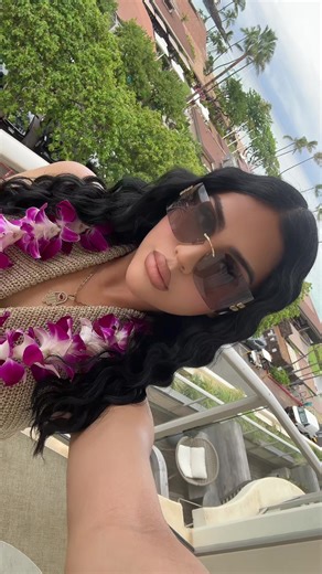 These glasses aren’t coming off 🌺
