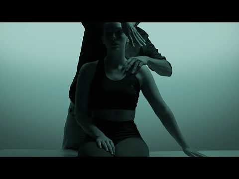 What does an osteopath do?