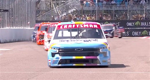 St. Petersburg is green! Connor Mosack leads the pack to begin race