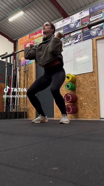 Mastering the Squat Clean Technique in CrossFit