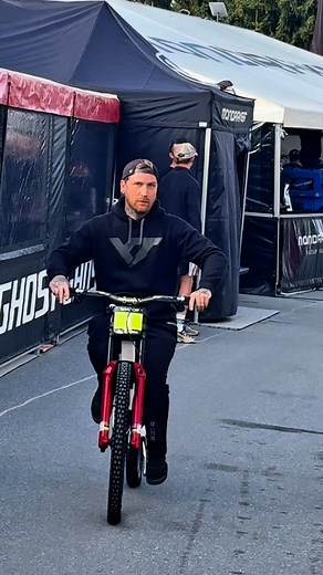 307K views · 6.3K reactions | We’re proud to have contributed to the development of the new DF Technology. @valihoell has already taken the new tech to the world stage... claiming her fourth World Championship title!  The setup process is really simple, so mechanics can easily adjust the degrees of freedom to match the track profile and rider feedback. #theytmob #DegreesOfFreedom | The YT Mob | Facebook