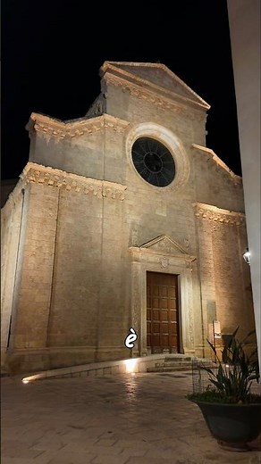 MARUGGIO ONE OF THE MOST BEAUTIFUL VILLAGES IN ITALY PROVINCE OF TARANTO #travelvlog #salento #pu...