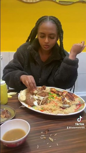 BEST SOMALI RESTAURANT IN LONDON, UK 🇸🇴 #shorts #somalia