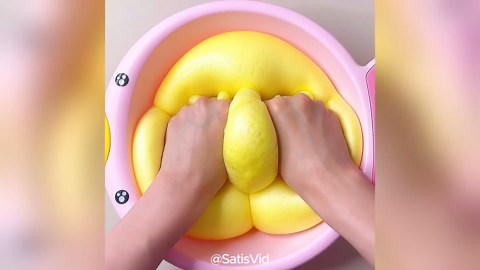 Satisfying slime ASMR moments