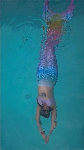 Let's Play Mermaids in the Pool 🧜‍♀️ #canada #mermaid #swimming #mertailor #summer #rainbow