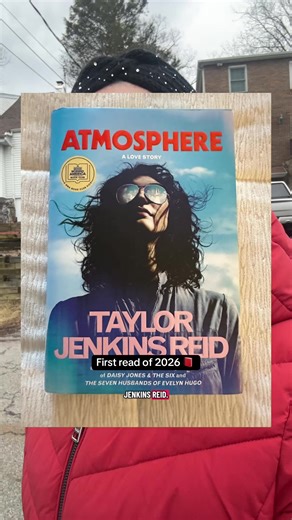 My first read of 2026 is in the books 📚 I read Atmosphere by Taylor Jenkins Reid and it did NOT disappoint. Highly recommend ✌🏻#booktok #readinglist #reading #bookrecommendations #momswhoread