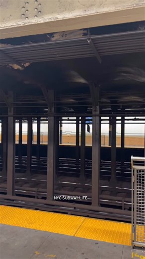 NYC Subway Life on Instagram: "Not An MTA Employee* 😂 #NYCSubway #NYC #NewYorkCity"