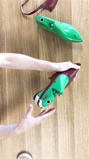 Part 3 - Lasting the lining of Mid Heel Slingbacks