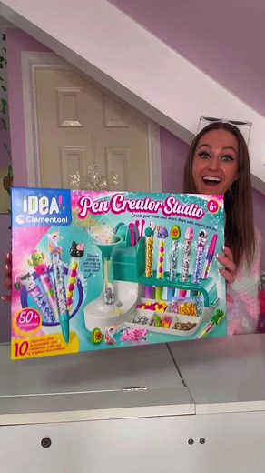 Unboxing Pen Creator Studio and Highlighter Studio from Clementoni