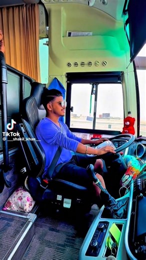 BUS DRIVING SOUND AND DRIVER SOUND #subscribemychannel #unfrezzmyaccount