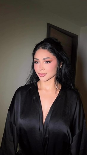 Stunning Full Face Makeup Tutorial by Pamela Franco