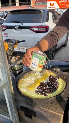 Fresh Apam Cake 😋 #នំអាប៉ាម#ApamCake#KhmerDessert#StreetFoodCambodi