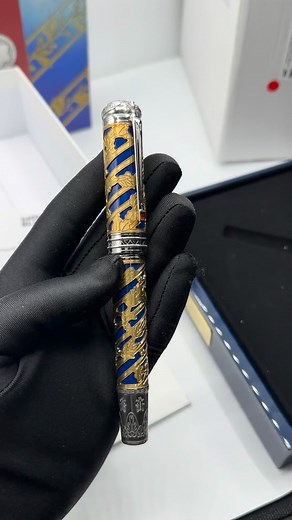 #montblanc #montblancpen #montblancfountainpen #madeingermany #germany #italy #uk #style #art #boutique #luxury #pen #gold #silver #fountainpen #beautiful #amazing #jewel #calligraphy #writing #unitedstates #follow #followｍe #black #napoli #job #business #turkey #turkey🇹🇷 #türkish | Gino Penlover Btq