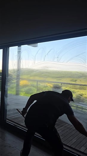 traditional window cleaning high level window cleaning #windowcleaning #windowcleaninglife #traditional #highlevelwindowcleaning #windows