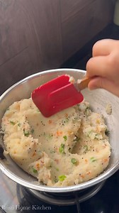 2.6M views · 46K reactions | Perfect tasty Upma #upma #bristihomekitchen #breakfast #easy #healthy | Bristi Home Kitchen | Facebook