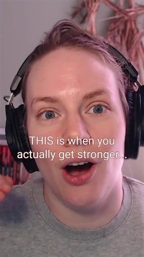 Our Exercise Science 101 series on the Science of Slink podcast continues with an episode all about how to get stronger for pole. 💪💪 1️⃣ How strength training actually works 2️⃣ How long it'll take to see results 3️⃣ Pole-specific recommendations for progressions 🔗 https://www.slinkthroughstrength.com/science-of-slink-podcast 🔗