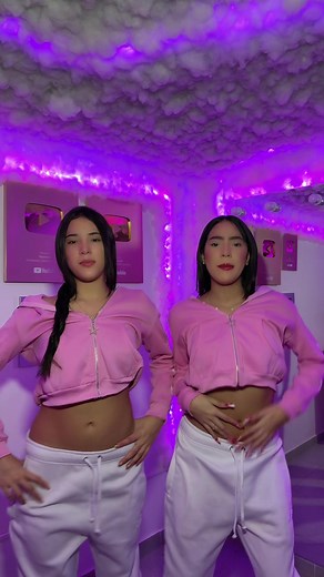 Las Gemelas del Free: Bailes y Momentos Divertidos
