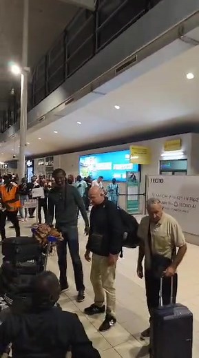 62K views · 584 reactions | FORMATION ENTRAINEURS DES GARDIENS DE BUT ... Nos expert français qui animeront la formation , M.DAOUDA KARABOUE et M.PAUL LANDURE sont arrivés à Abidjan ce Samedi 15 Novembre 2025 . AKWABA à vous MESSIEURS... #SERC0M_FIHB Confédération Africaine de Handball , International Handball Federation , Ministère des Sports et du Cadre de Vie , Sport-ivoire.co | Fédération Ivoirienne de Handball | Facebook