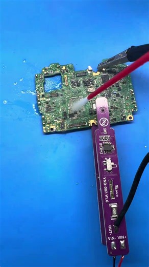 Mobile phone repair tools: Multi-functional power-on clip can assist in troubleshooting.