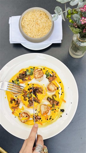 Dégustation - les Saint-Jacques au beurre safrané sont chez we are_ 🐚 #degustation #foodtok #restaurant #recette