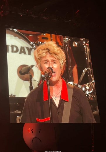 Greenday Japan Tour 2025 Live at K-Arena Yokohama Know Your Enemy @Green Day #japan #japanlife #knowyourenemy #greenday #greendayjapan #saviortour2025 #asiatour #greendaytour2025 #OnTour #billiejoeamstrong #mikedirnt #trécool #fyp #fypage