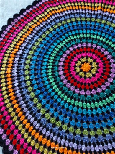 Serape Fiesta Round Crochet Blanket Pattern, Multi-color & Black, Mexican Style, Throw or Rug, PDF. - Etsy