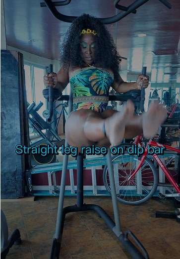 70 Pounds Down — 30 To Go: Dip Bar Knee & Leg Raises