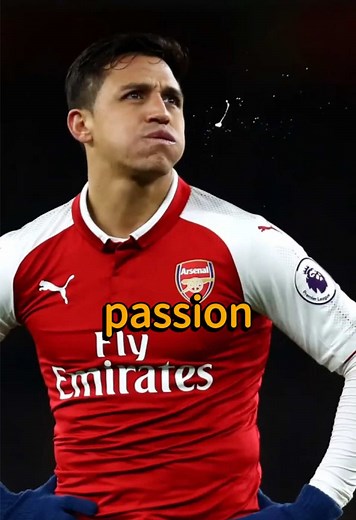 Alexis Sanchez PLAYS PIANO…!?👀😳 #sanchez #arsenal #chile #piano #skills #football #soccer #fyp