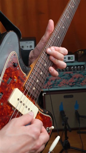 1961 Fender Jazzmaster Through a 100-Watt Amp 🎸