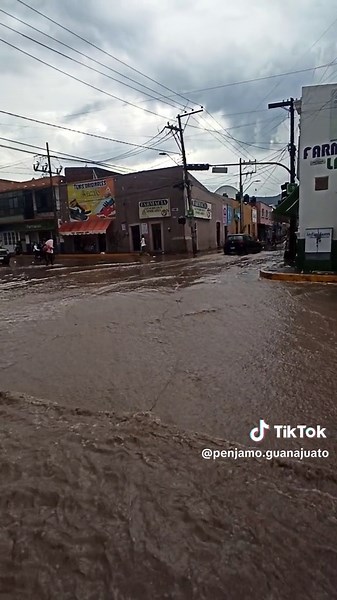 Calles de Penjamo Tras Fuertes Lluvias