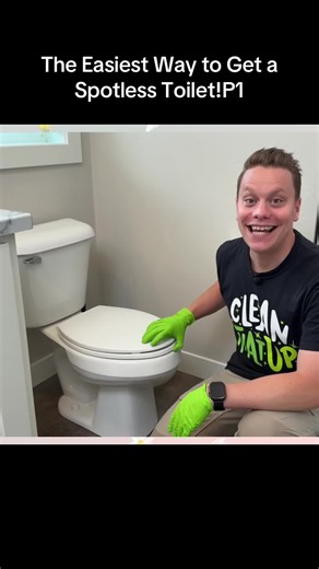 Easy Way to Get a Spotless Toilet (Quick Cleaning Method)