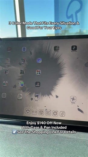 Easy Switch Color Mode lets you switch between vivid color and easy-on-the-eyes reading in seconds #tcl #tcltablet #tablet