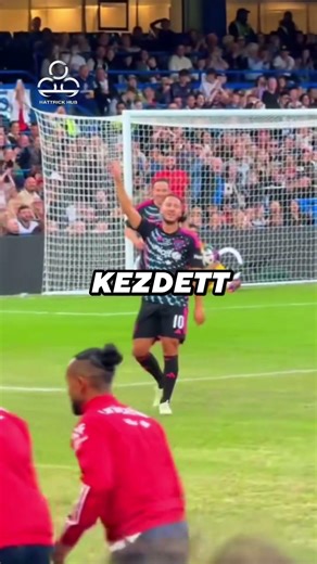 Mit csinálnak a focisták, ha túl keményen buliznak? 🍾 #ronaldo #balotelli