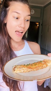 Pim Bubear on Instagram: "Yummy crispy cheese omelette for breakfast! Very quick, easy and CRUNCHY 🍳 ❤️ INGREDIENTS - Egg - Cheese (of your choice) - Chives - Bacon - Mushrooms HOW TO 1. Fry chopped mushrooms & bacon + a strip of bacon in pan. Then set aside. 2. Add butter to pan and then add your cheese to one side. Let it sizzle for 1-2 minutes until the sides start to turn a little golden. 3. Add your egg mix with chopped chives to the pan and spread evenly. Dont forget to season your egg. (