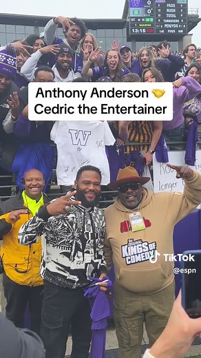 Comedy legends 🙌 #washington #collegefootball #comedy