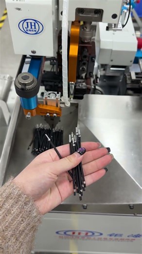 Automatic Terminal Crimping Machine in Action – High Speed & Precision