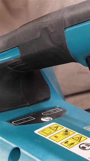 Crazy Leaf Blower Test on Skateboard Fly like the wind! | Hungry Panda