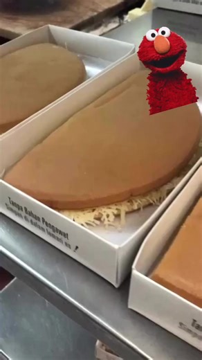 Martabak Bolu Golden Bell: Wisata Kuliner di Bandung