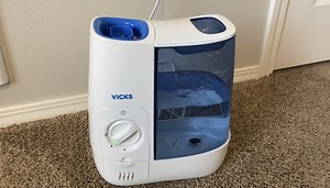 Watch Vicks Warm Mist Humidifier on Amazon Live