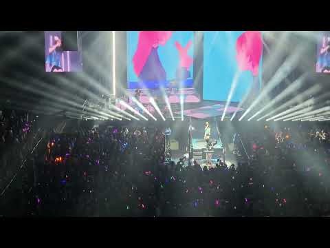 Yoasobi - 2026 North American Tour, NYC - Yoru ni kakeru (Racing into the night)