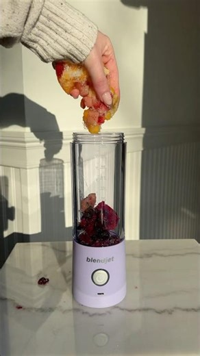 Easy & Fast Fruit Smoothie! #smoothie #blendjet