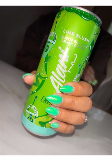 Stunning Chrome Nail Designs by Layla