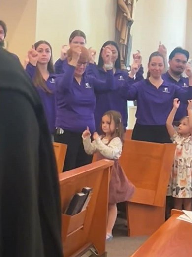 American Sign Language Students Share Skills at University of Scranton Mass