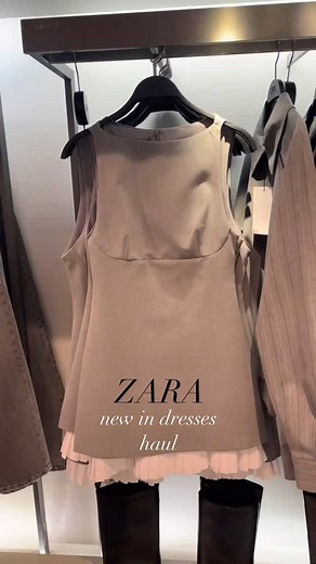 @zara new in dresses haul 🤍 comment with SHOP to receive the link in chat * Link is also in highlights “Zara Link 21” and in bio on LTK : https://liketk.it/54rVm * If you comment with SHOP and don’t follow us the link cannot be sent / aff Follow us on IG and LTK (link in bio) 🫶🏼 Credits video @joliemagedd /follow her💗 | Giovanna&Michelle