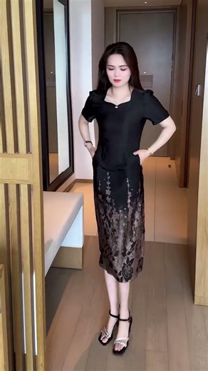 Black Elegant Dress Look 😍 | New Fashion Style 2026