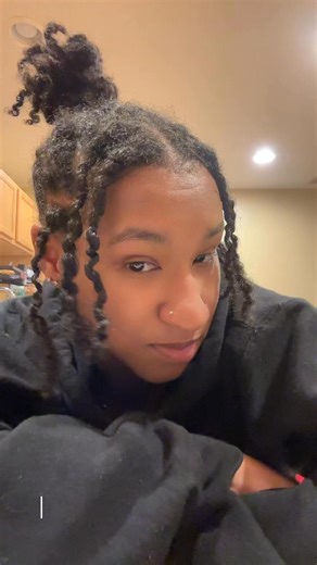 JAY💋 on Instagram: "10 more lbs and I’ll be at my goal weight for the year. I just got to stay away from getting pregnant again 😩🤣🤣 #3under3 #momlife #momof3 #megantheestallion #weigthloss #fypageシ #explorepage #reelsviralシ #reelsfyp"