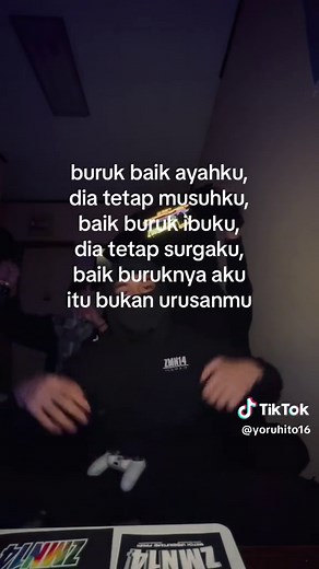 Japanese College Students in Compensated Dating | Ayahku Jahat Mamaku Baik