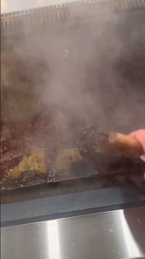 Cleaning the Wolf Griddle may seem intimidating, but it doesn’t get much easier than this.