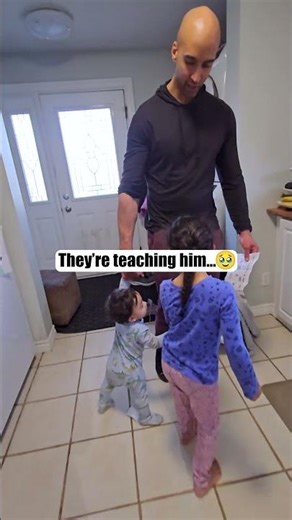they're teaching him 💙