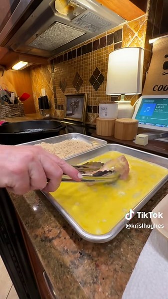 Oven Fried Chicken Legs: Easy Recipe